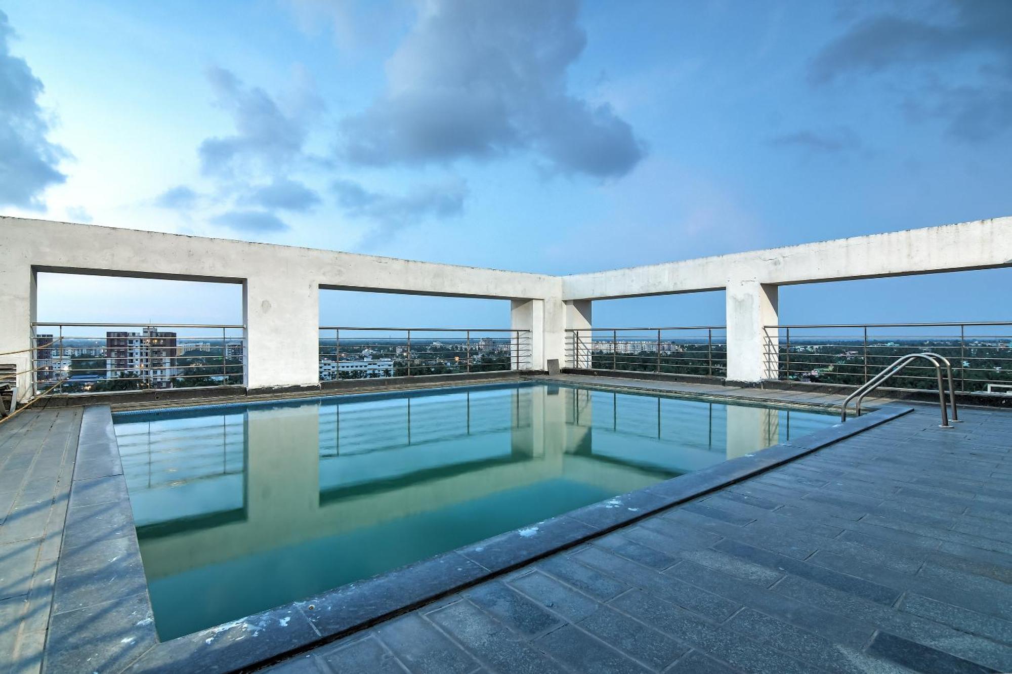 Hotel Urban Asia Kolkata Exterior photo